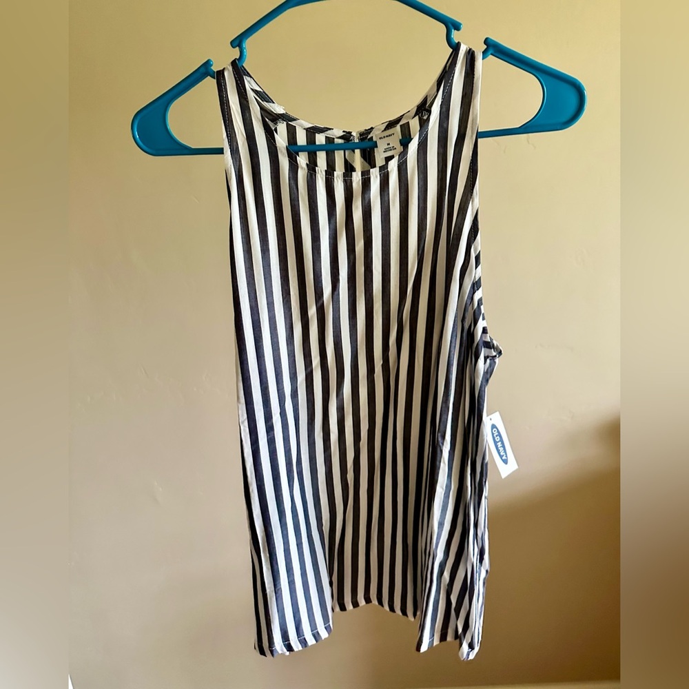 Womens flowy tank top - gray & white stripes - size M - NEW With Tag - Old Navy
